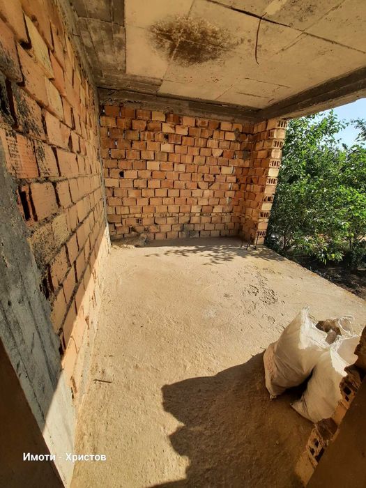 Продава се Къща в с. Златна нива, Област Шумен - 122 кв.м за 285 €/кв.м - Снимка #1