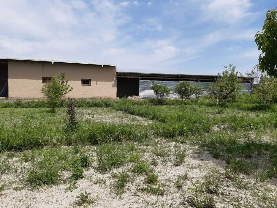 Земельное участок недостроенный