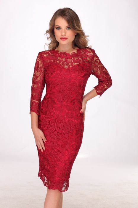 Vând rochie Miss Grey