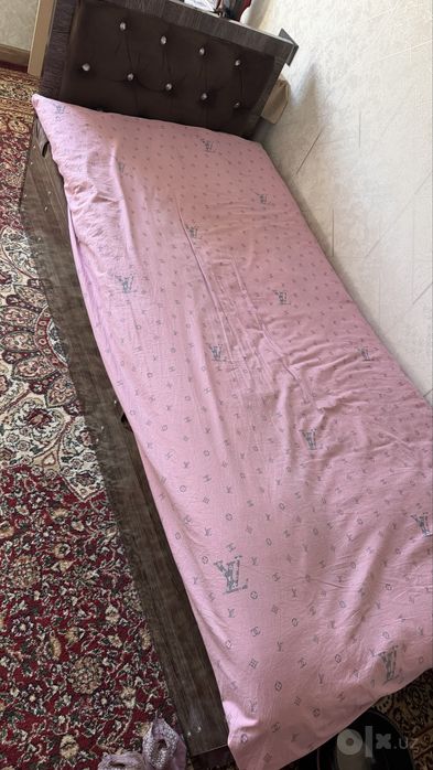 Krovat sotiladi 1 kishilik
