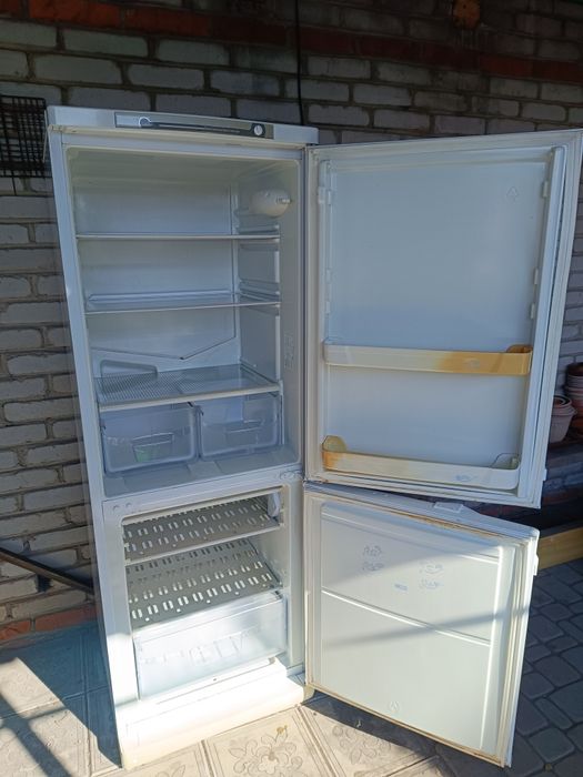 Продам холодильник