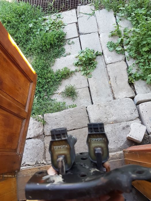 Мотор 3S-FE  по запчастям.