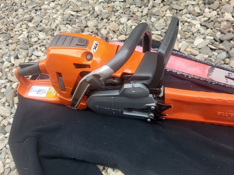 Drujba Husqvarna 562.Cu garantie.2 Lame.