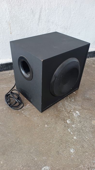 Subwoofer Logitech Z623 funcțional
