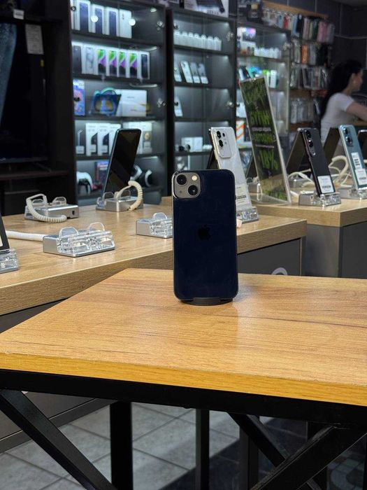 Телефон iPhone 13 128/ Айфон 13 128 код7344