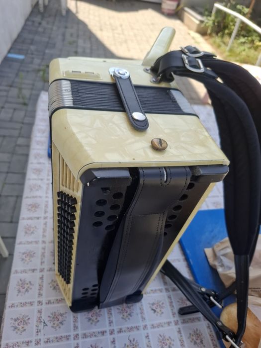 Vind acordeon hohner bijuterie
