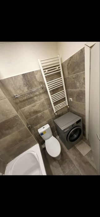 Închiriez garsonieră