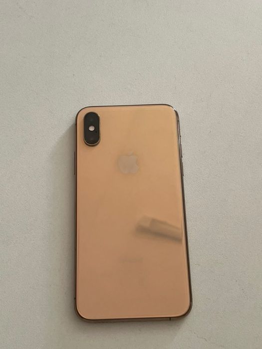 Продам Айфон xs 64гб