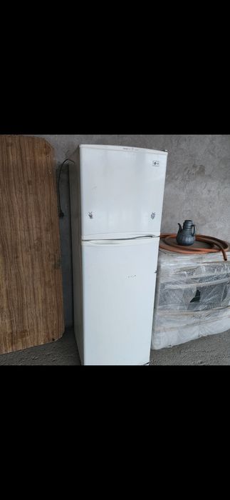 Продам мебель с холодильником