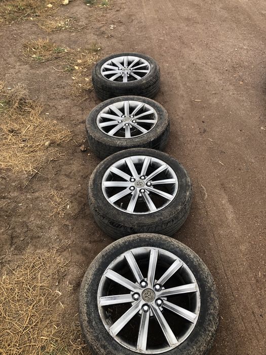 Продаю диски с покрышкой