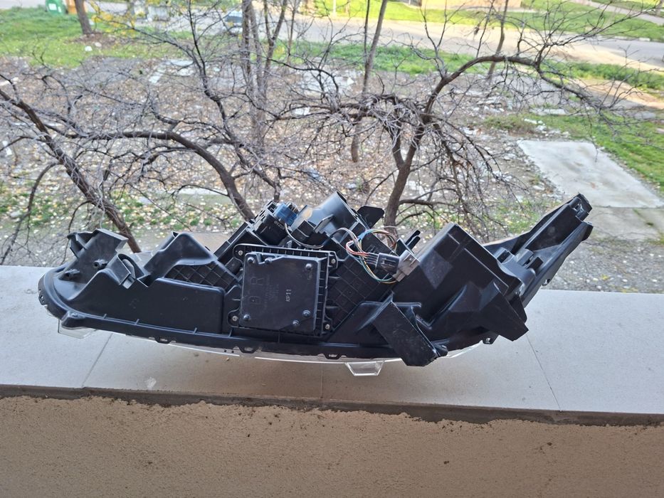 Десен фар MITSUBISHI Eclipse CROSS