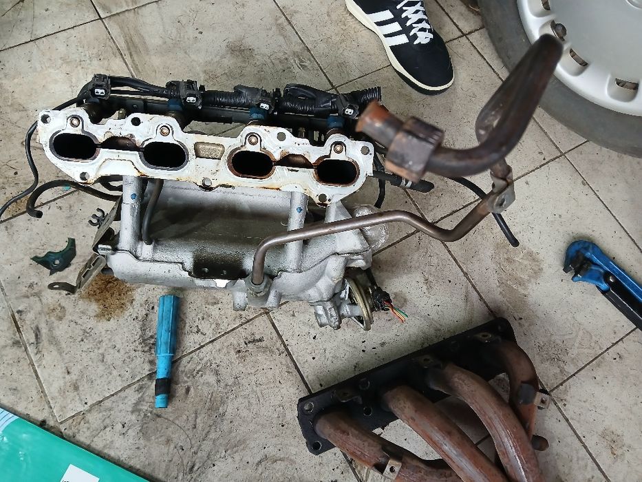 Коллектор с форсунками на мазду