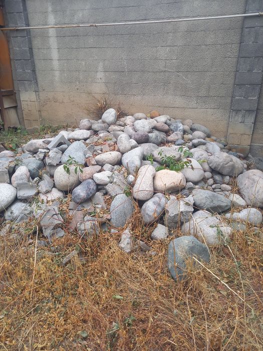 Камни для фундамента и строители атходы