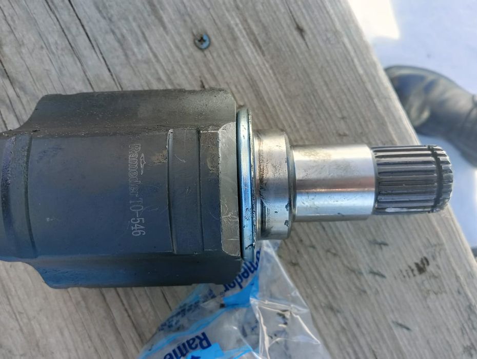 Продам внутренний гранат на камри