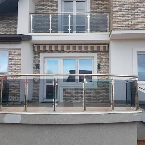 Стеклянные навесы и козырьки