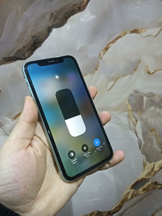 В продаже Айфон 11. 128Gb