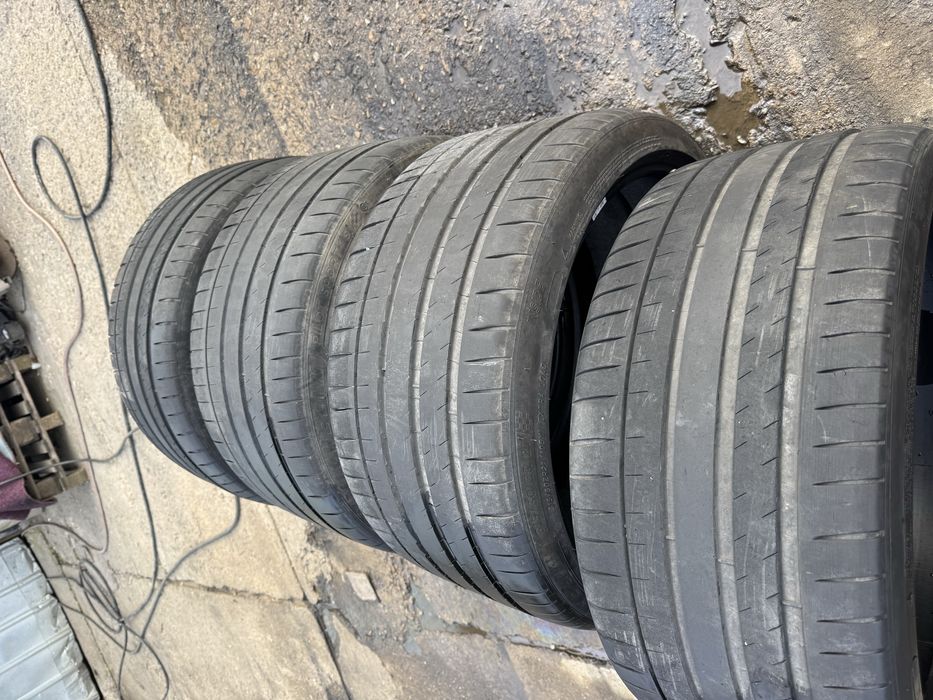 Гуми спорт пакет 275/35/21 315/30/21