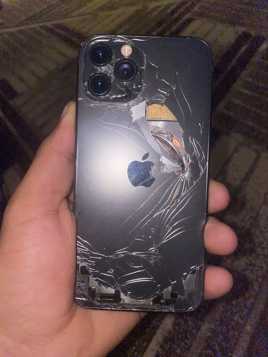 Vand iphone 12 pro original pentru piese
