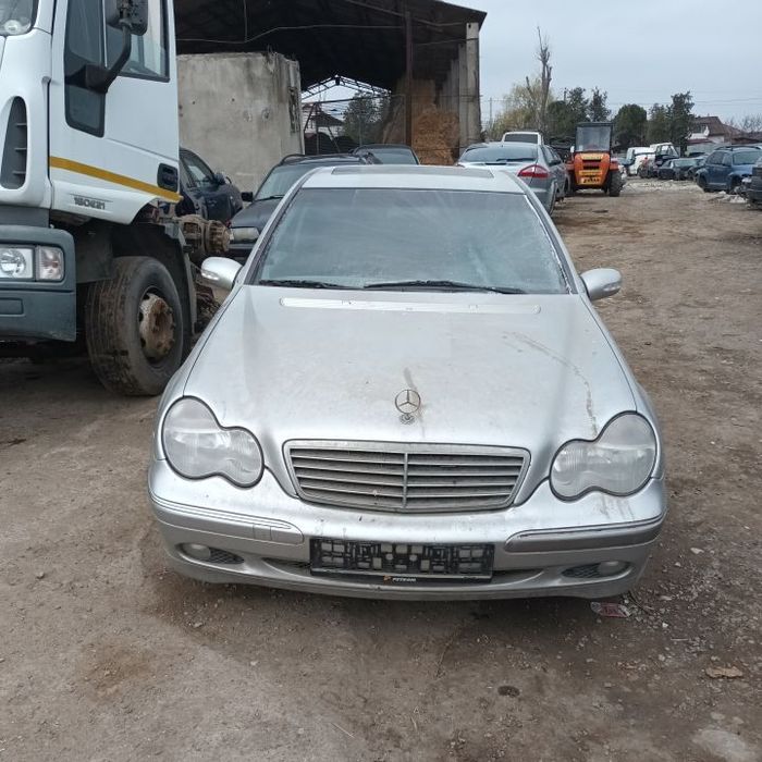 Dezmembrari  Mercedes-Benz C-CLASS (W203)  2000  > 2007 C 200 Kompres