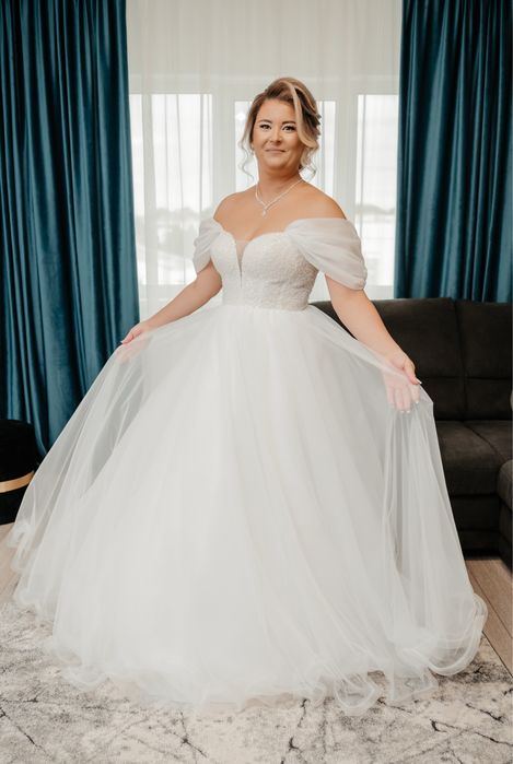 Rochie mireasa A-line