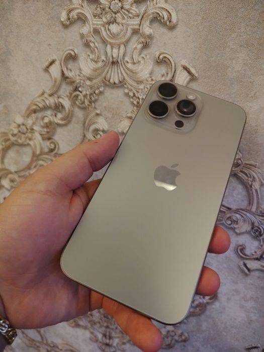 Ayfon 15 pro max 256 gb