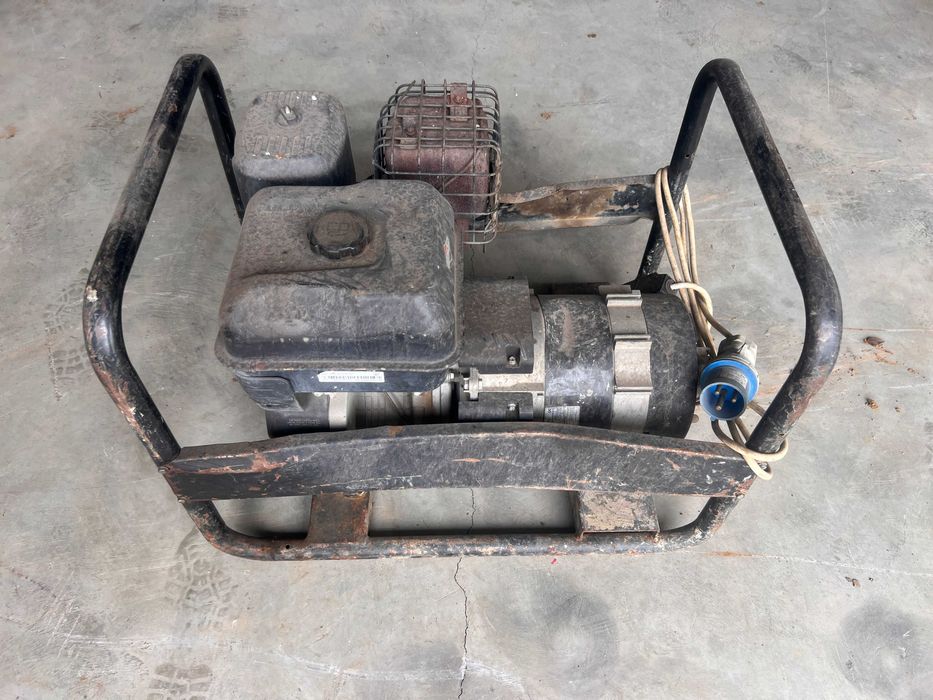 Generator XR2100 420CC