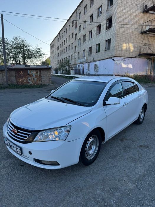 Geely Emgrand S7 2013 года