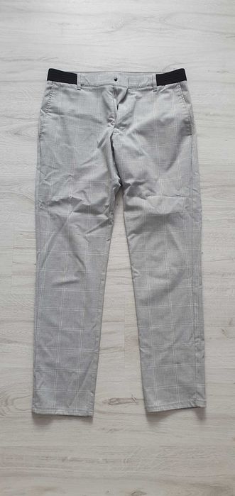 Pantaloni stofa Zara - 2 perechi - se vand separat sau impreuna