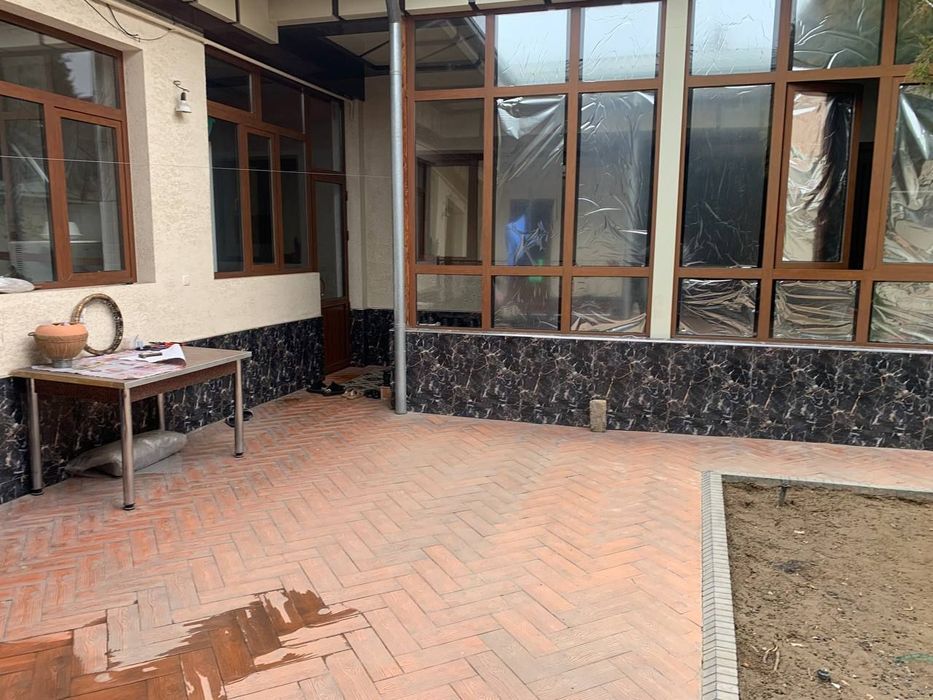 Шофайз Ку́кча участка сотилади 3,3 сотих 6 хона тайёр кириб яшидиган