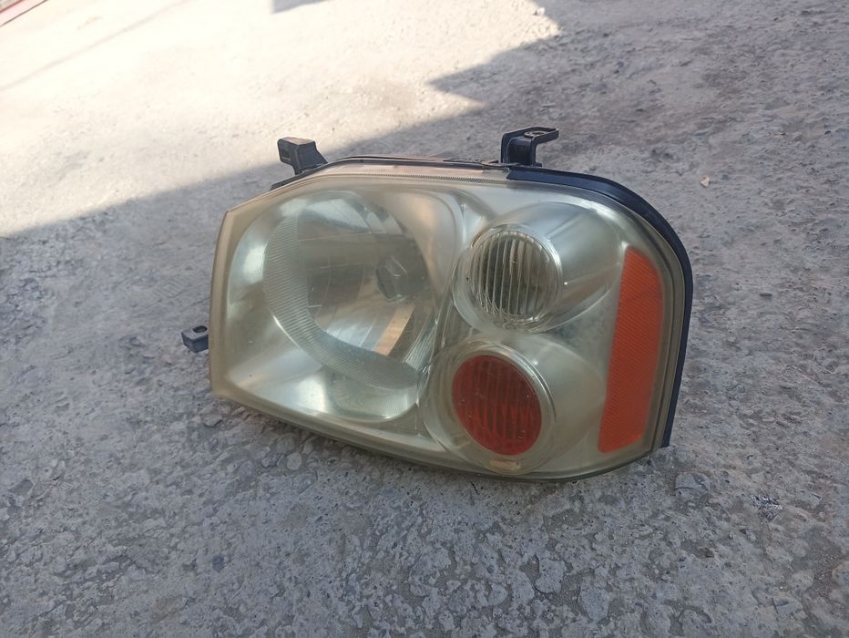 Фара левая NISSAN NP300