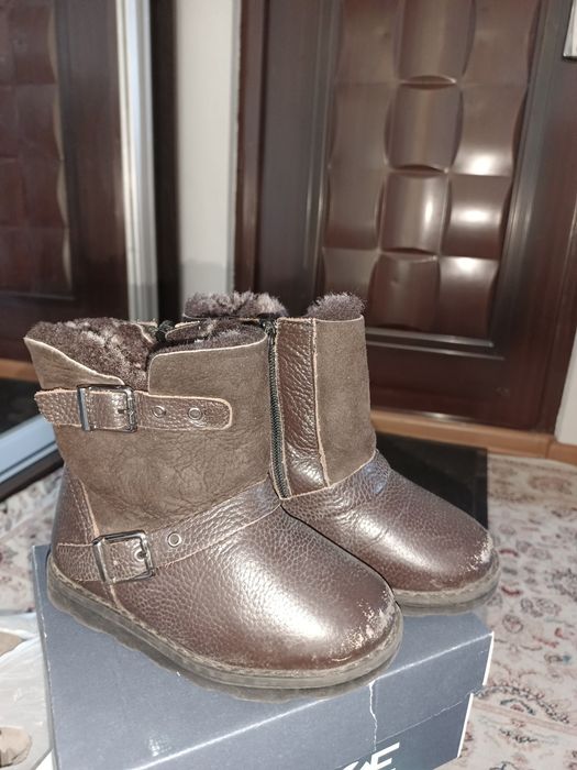 Зимние детские сапоги