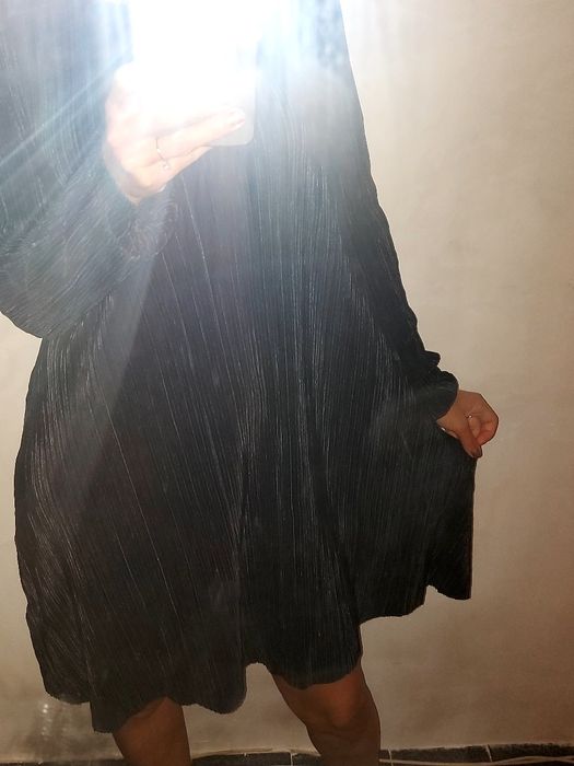 Rochie cu mânecă lunga elegantă