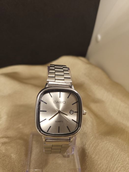 Наручные часы Casio