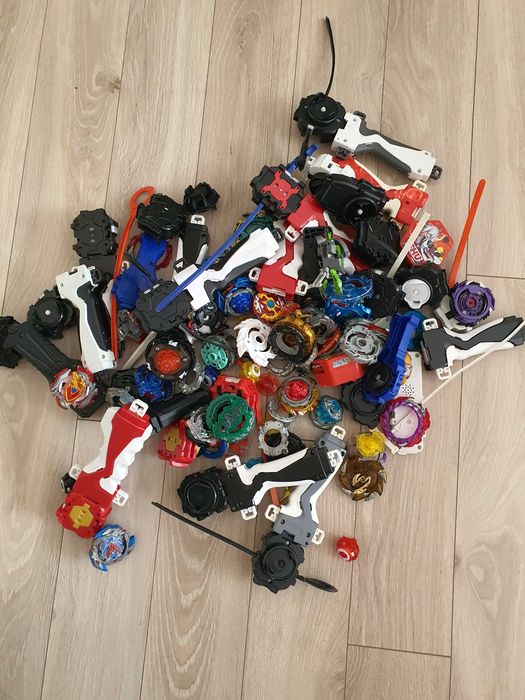 Срочно продам игрушки лего