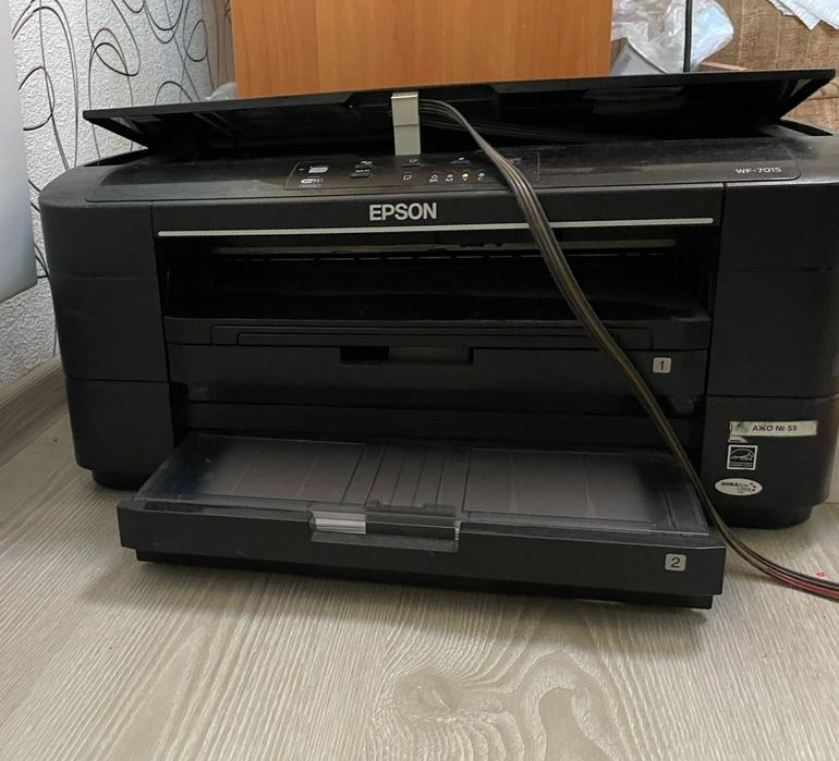 Продам принтер на запчасти