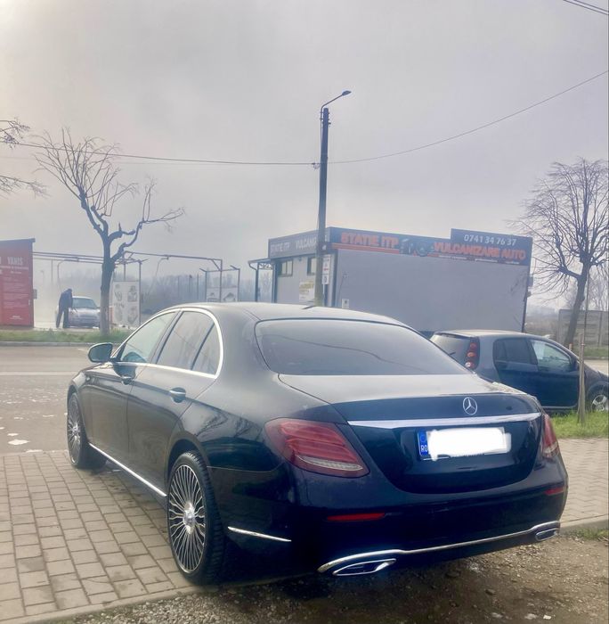 Vand Mercedes E 220