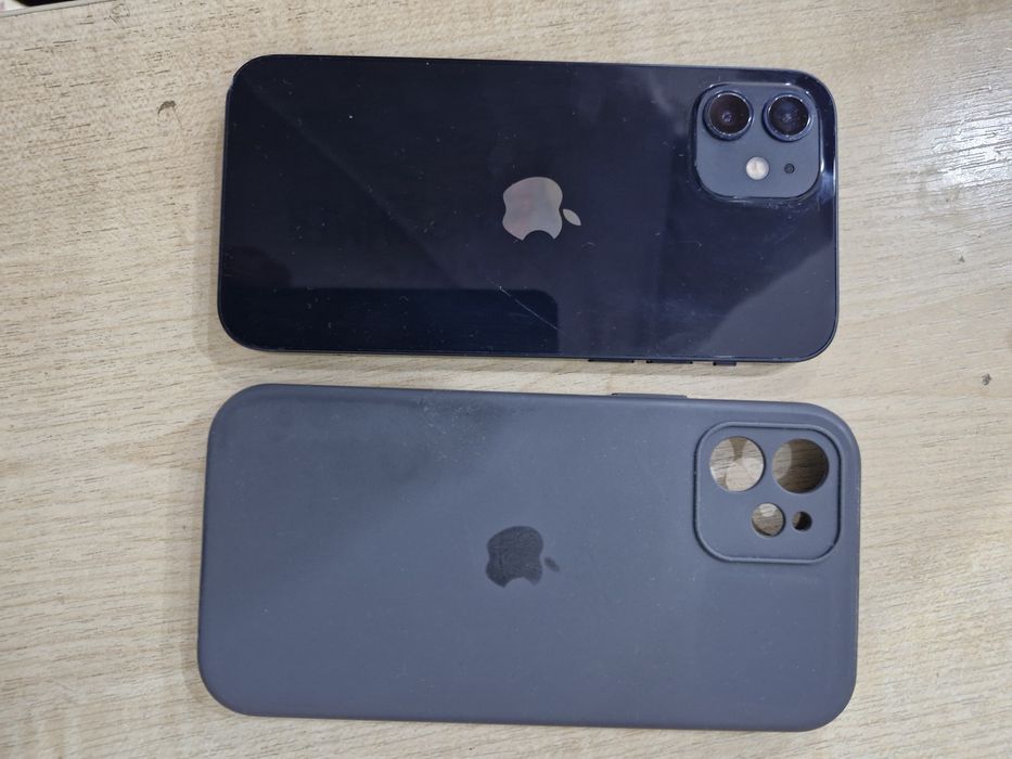 Apple 12, 128 gb, за 75000 тг.