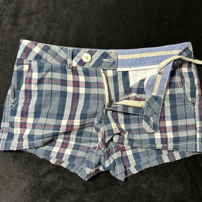 Pantaloni scurți în carouri LBT