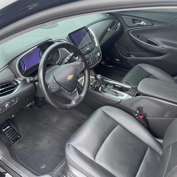 Срочно!!! продаётся машина Malibu Premer