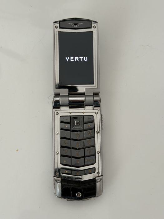 Vertu Constellation Ayxta
