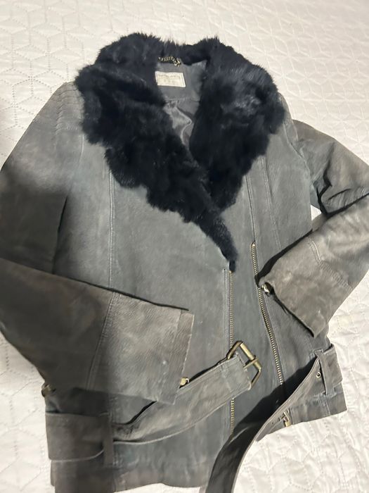 Geaca din piele naturala cu blana de iepure la guler