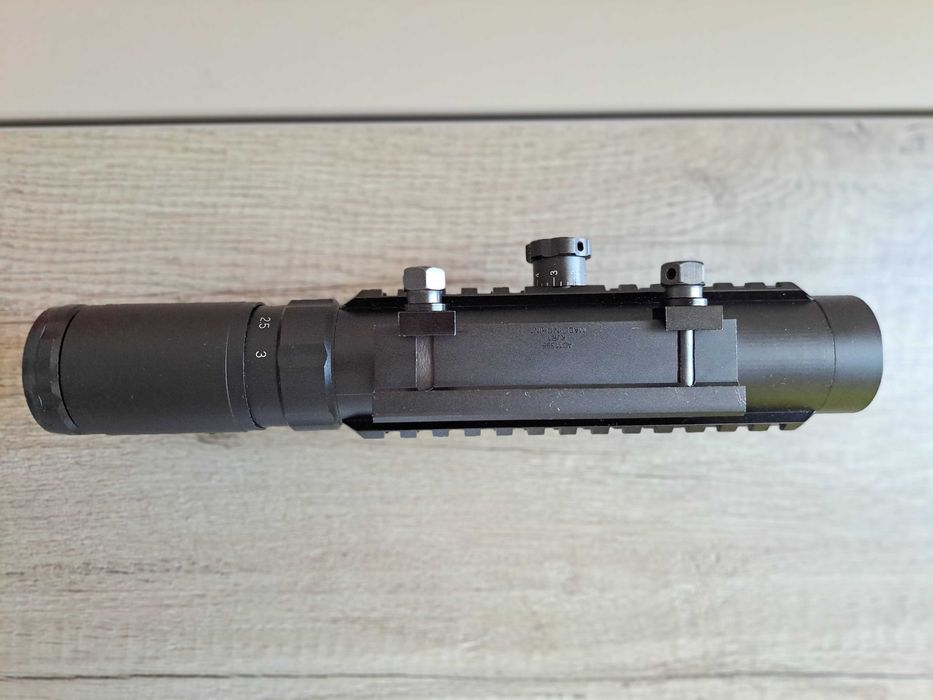 Бързомер Barska Electro Sight 1-3X30