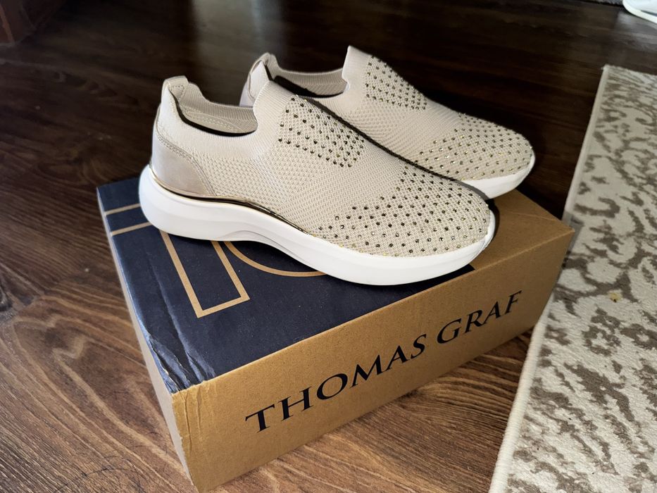 Кроссовки без шнурка