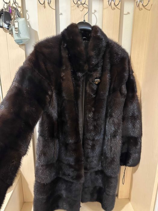 Продам норковую шубу