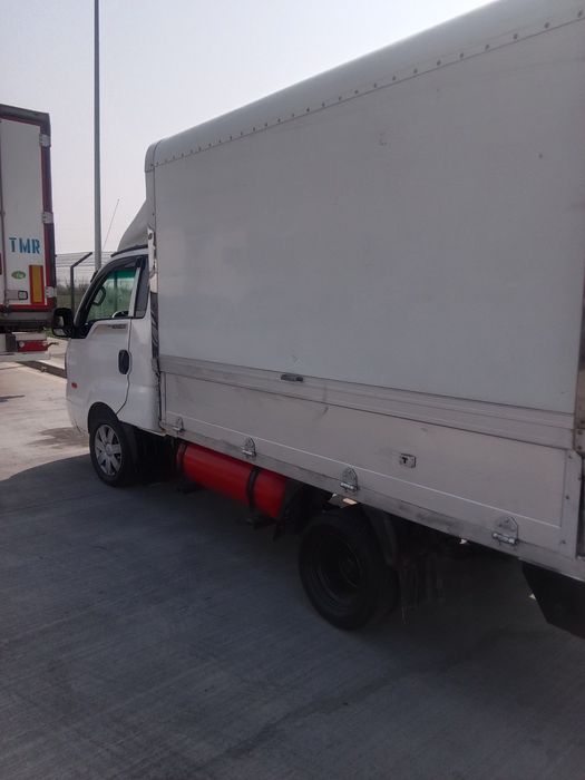 Кия бонго 2007 йил срочно сотилади