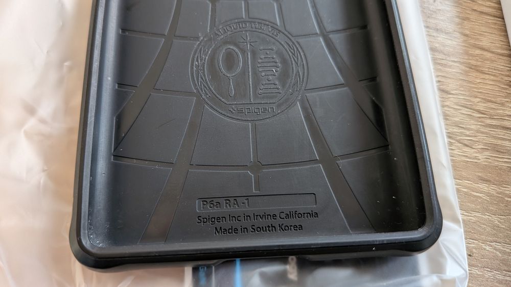 Spigen Rugged Armor case за Google Pixel 6a - кейс