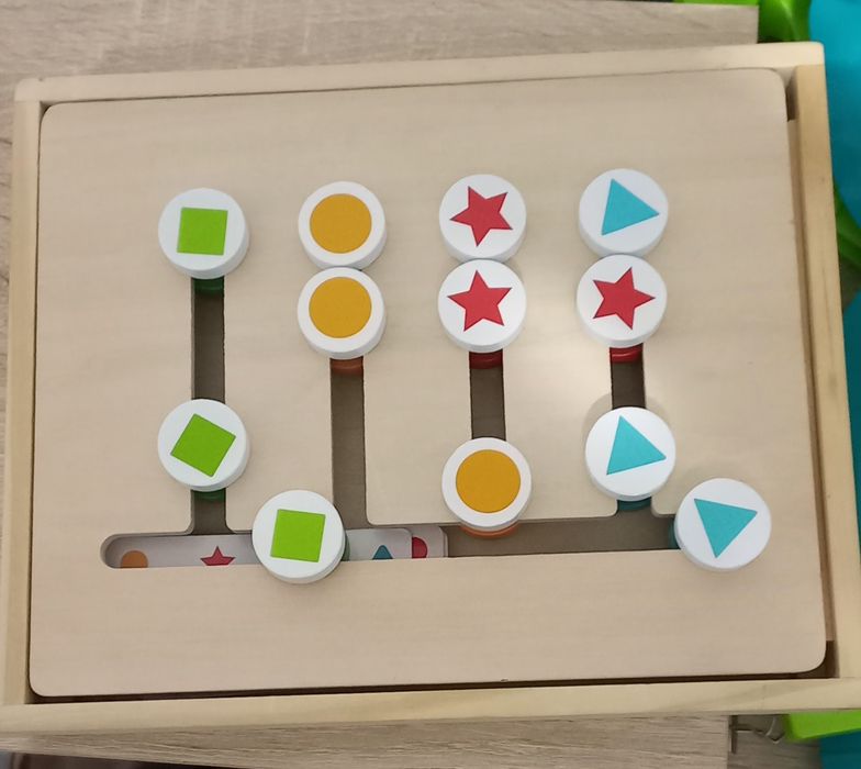 Развивающая игрушка