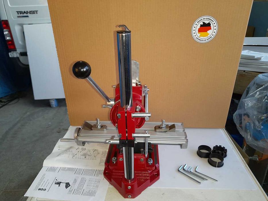 Нова малка координатна фреза - Германия