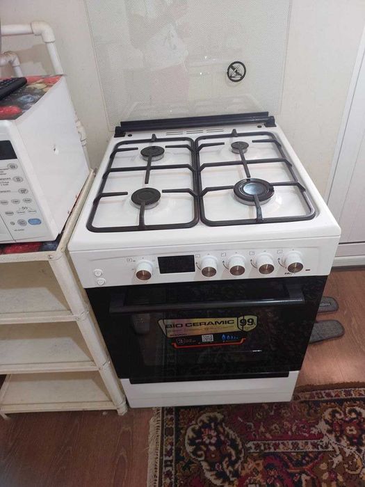 Срочно продаётся 1 комн. 300 м. от метро Чоштепа 1 станция, 3 этаж