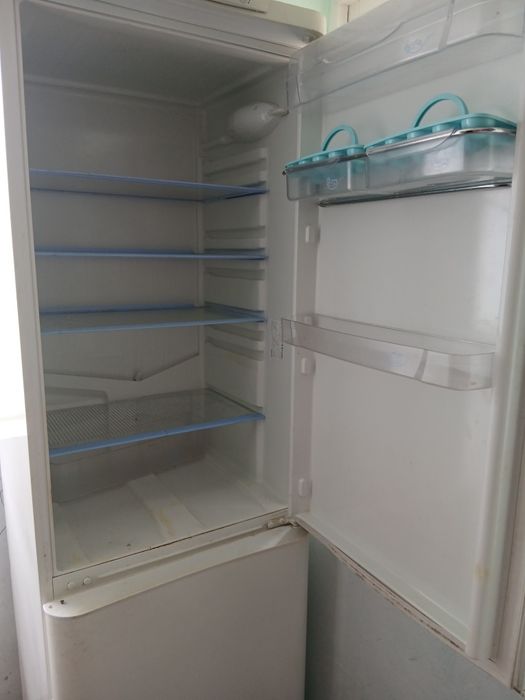 Продам холодильник